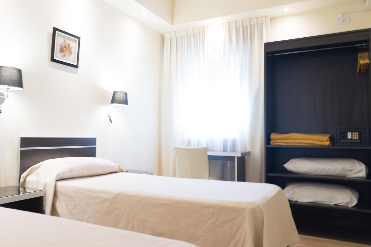 Hotel Vina De Italia Кордова Экстерьер фото